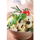 Tortellini with cheese sauce 