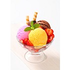 Ice cream sundae 